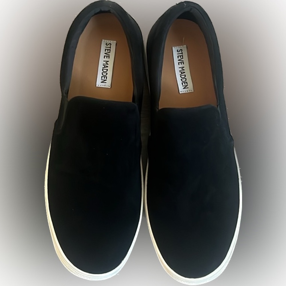Steve Madden Slip Ons